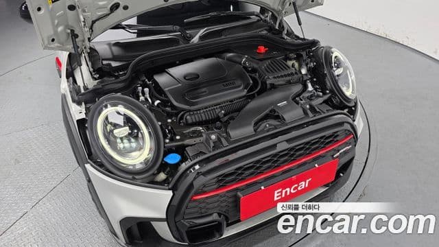 Mini Cooper S Convertible 2022 — ფოტო 6/20