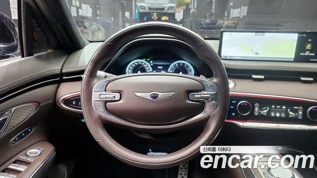 Genesis GV70 2021 — ფოტო 14/20