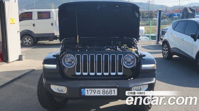 Jeep Wrangler 2021 — ფოტო 3/20