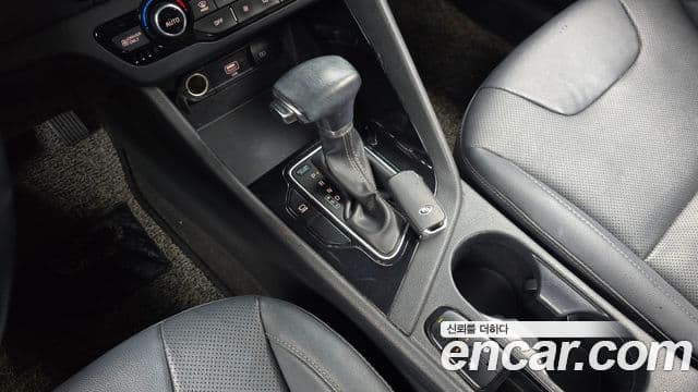 Kia Niro 2021 — Photo 12/20