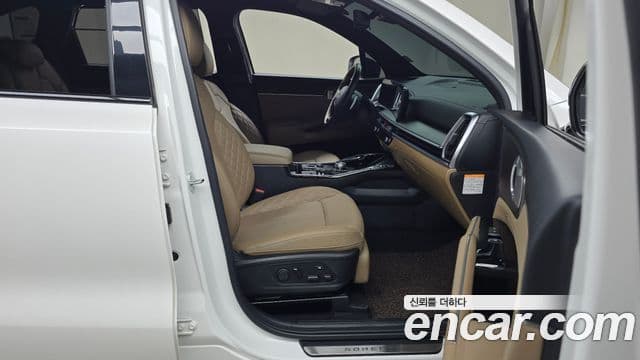 Kia Sorento 2023 — ფოტო 11/20