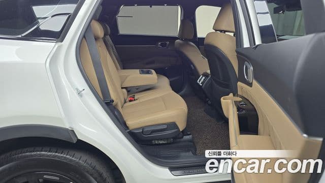 Kia Sorento 2023 — ფოტო 12/20