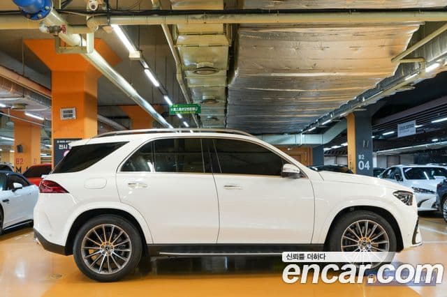 Mercedes-Benz GLE-Class 2025 — ფოტო 20/20