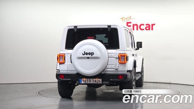 Jeep Wrangler 2022 — ფოტო 4/20