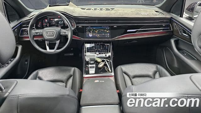 Audi Q7 2021 — ფოტო 7/20
