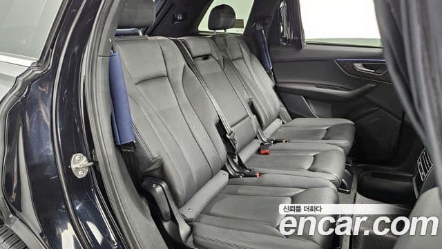 Audi Q7 2021 — ფოტო 12/20