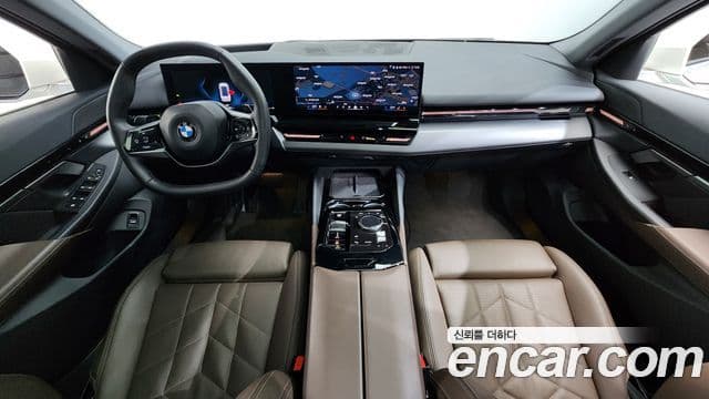 BMW 5 Series 2023 — фото 7 из 20