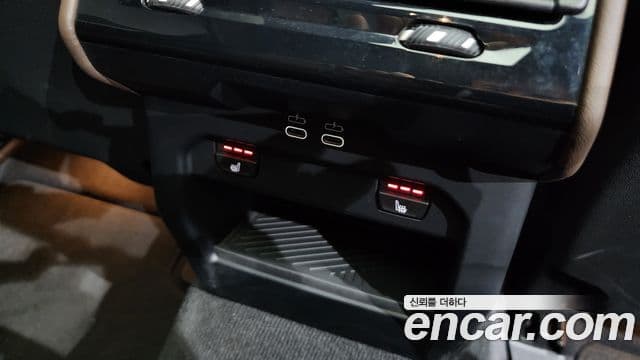 BMW 5 Series 2023 — фото 18 из 20