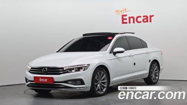 Volkswagen Passat GT, 2022