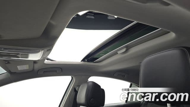 Volkswagen Passat GT 2022 — Şəkil 18/20