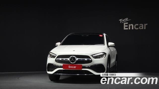 Mercedes-Benz GLA-Class 2022 — Şəkil 2/20
