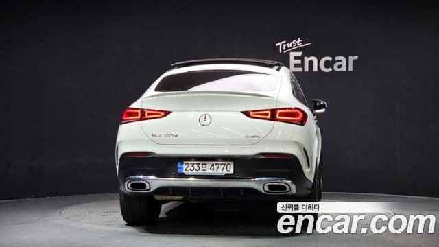 Mercedes-Benz GLE-Class 2023 — Photo 14/20