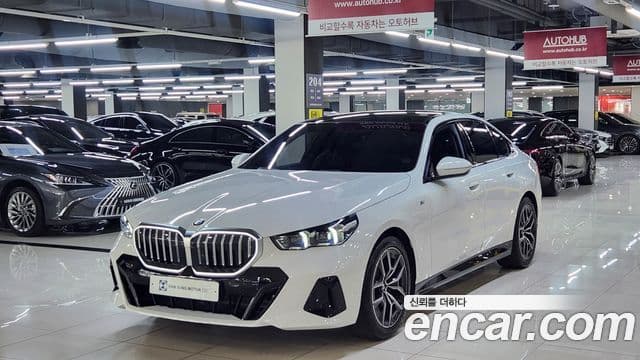 BMW 5 Series 2023 — Photo 5/20