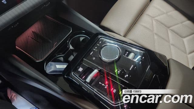 BMW 5 Series 2023 — Photo 7/20