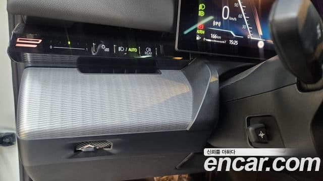 BMW 5 Series 2023 — Photo 11/20