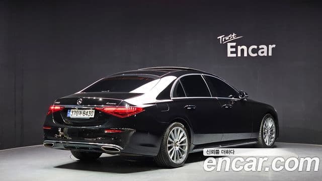 Mercedes-Benz S-Class 2022 — Photo 16/20