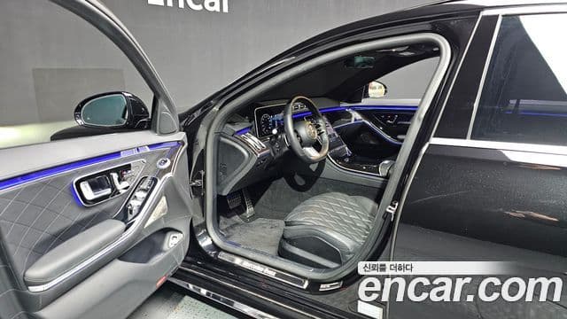 Mercedes-Benz S-Class 2022 — Photo 6/20