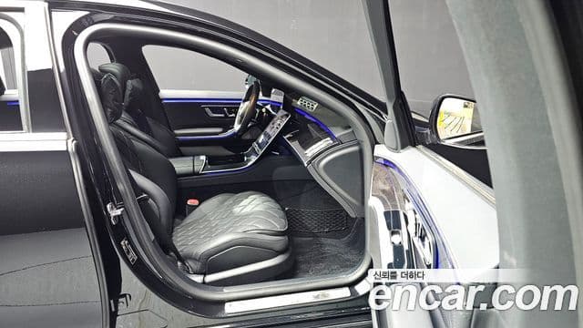 Mercedes-Benz S-Class 2022 — Photo 11/20