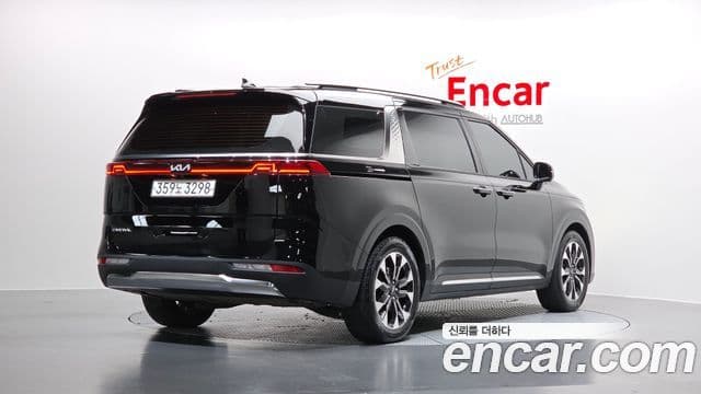 Kia Carnival 2023 — Şəkil 2/20