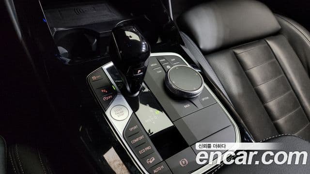 BMW X4 2022 — ფოტო 8/20