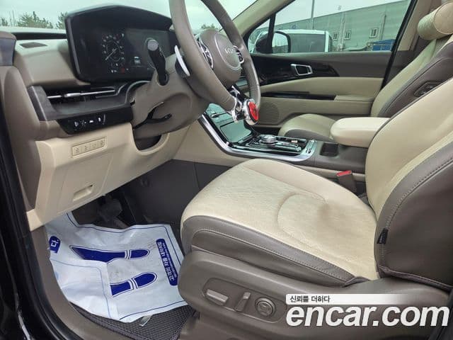 Kia Carnival 2023 — Şəkil 13/20