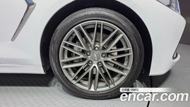 Genesis G70 2018 — ფოტო 5/20