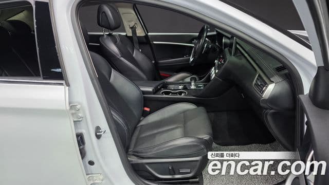 Genesis G70 2018 — ფოტო 10/20