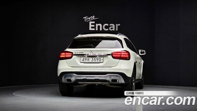 Mercedes-Benz GLA-Class 2018 — фото 4 из 20
