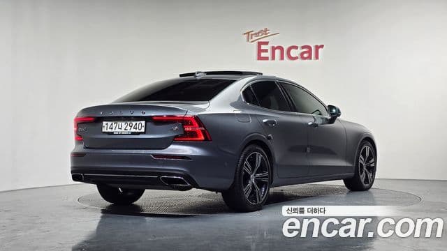 Volvo S60 2020 — Şəkil 2/20