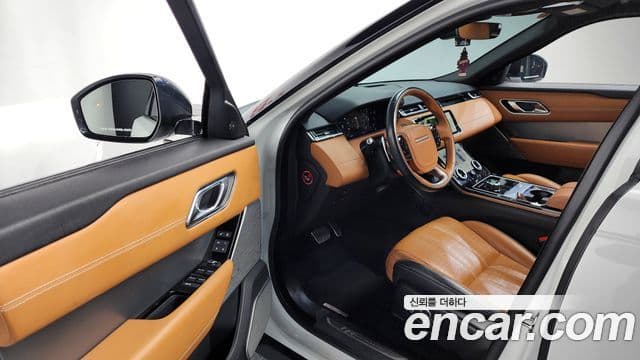 Land Rover Range Rover Velar 2018 — фото 10 из 20