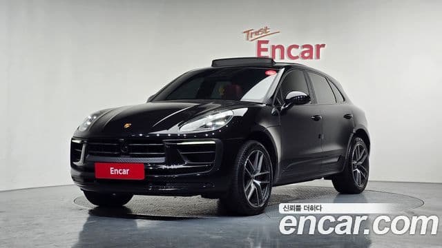 Porsche Macan 2022 — Photo 17/20