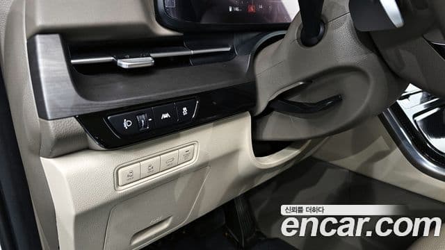 Kia Carnival 2021 — Şəkil 16/20