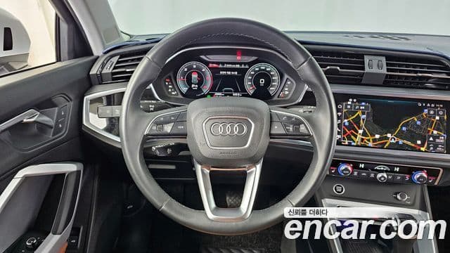 Audi Q3 2023 — ფოტო 13/20