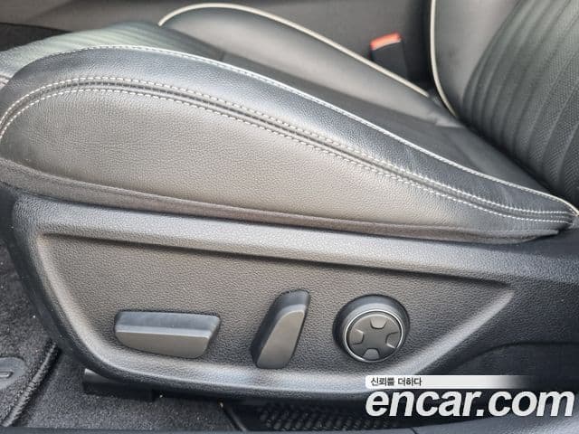 Genesis G70 2019 — фото 17 из 18