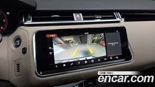 Land Rover Range Rover Velar 2019 — фото 16 из 20