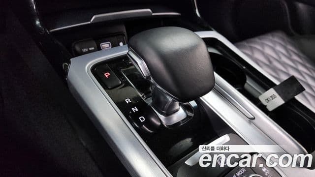 Kia Stinger 2021 — фото 7 из 20