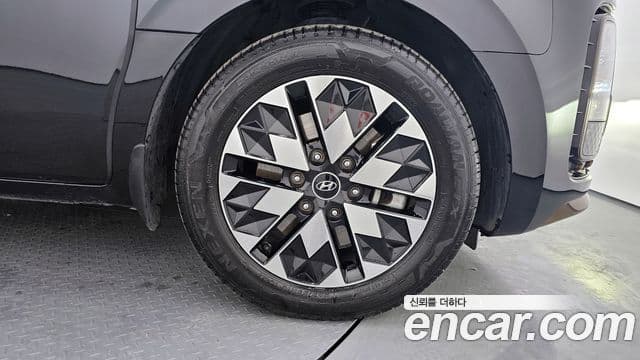 Hyundai Staria 2022 — фото 5 из 20