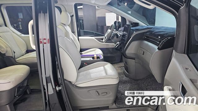Hyundai Staria 2022 — фото 10 из 20