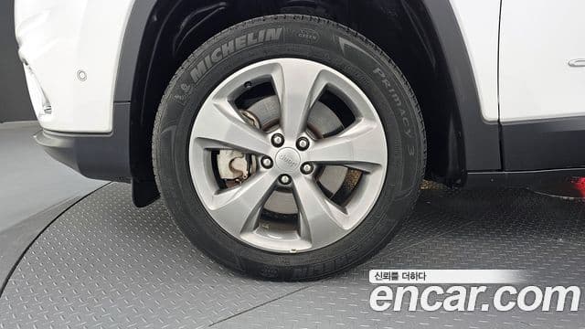 Jeep Cherokee 2020 — Şəkil 5/20