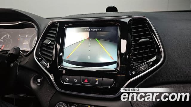 Jeep Cherokee 2020 — фото 14 из 20
