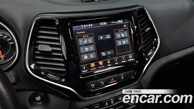 Jeep Cherokee 2020 — фото 18 из 20
