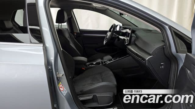 Volkswagen Golf 2025 — ფოტო 11/20