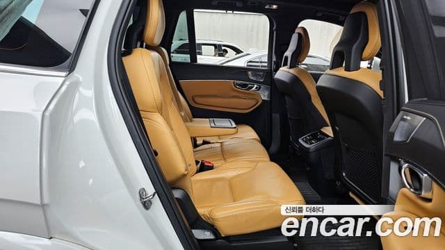 Volvo XC90 2022 — ფოტო 12/20
