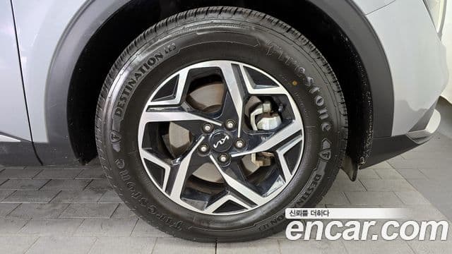 Kia Sportage 2022 — ფოტო 5/20