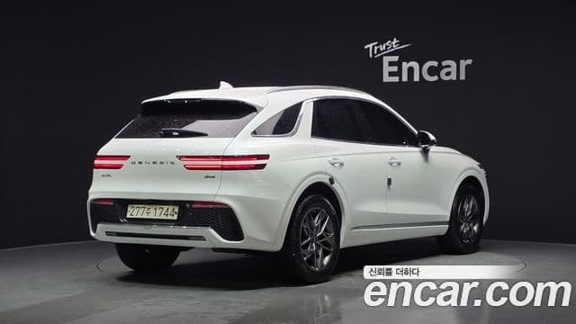 Genesis GV70 2021 — ფოტო 2/20