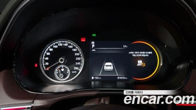 Genesis GV70 2021 — ფოტო 8/20