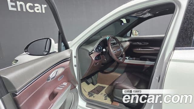 Genesis GV70 2021 — ფოტო 11/20