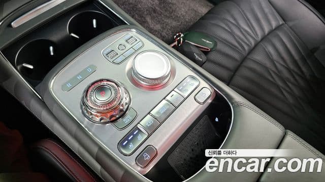 Genesis G90 2022 — Şəkil 9/20