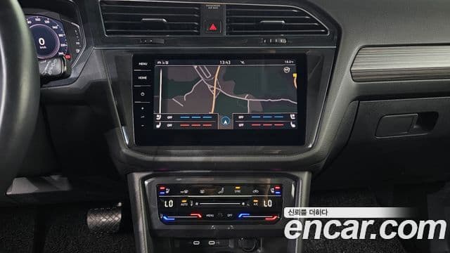 Volkswagen Tiguan Allspace 2023 — фото 15 из 20
