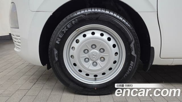 Hyundai Staria 2024 — ფოტო 5/20